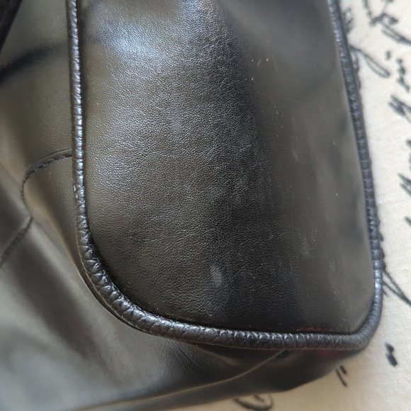 Ponte Classic Black Leather Minimalist Tote with Gold-Toned Detail - Picture 10 of 16